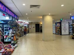 Lucky Plaza (D9), Shop House #448564181